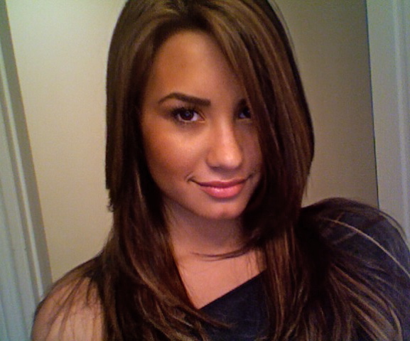 demi lovato haircut. Demi Lovato#39;s New Haircut!